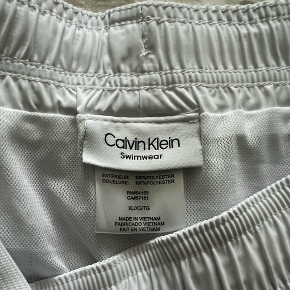 Calvin Klein Men’s Swim Trunks Size XL - Picture 2 of 3